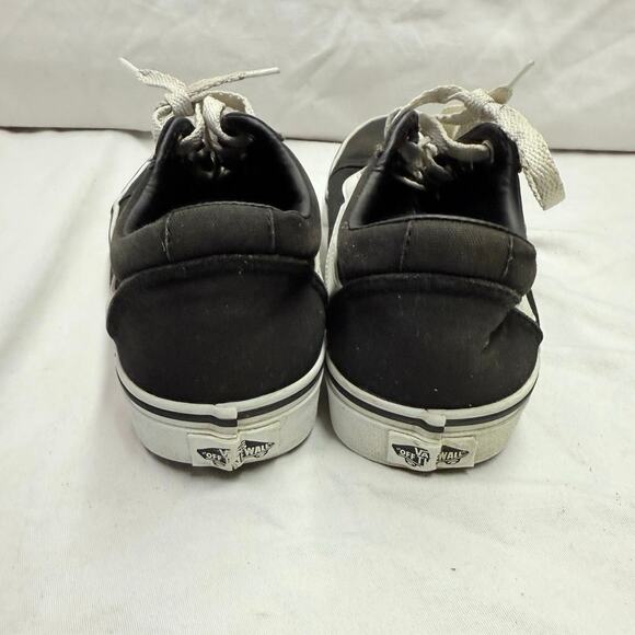 VANS Off The Wall sneakers Women’s size 9
Black & White low top Canvas Skate - Picture 7 of 13